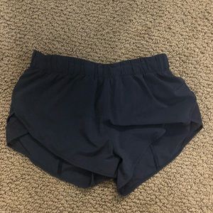 navy size 4 Lululemon shorts